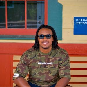 Meet your Posher, Dionte